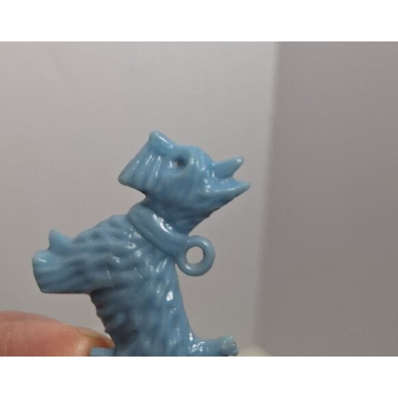 Blue Plastic Terrier Dog Vintage Charm Pendant Jewelry W Collar Scottish Westie - Picture 9 of 12